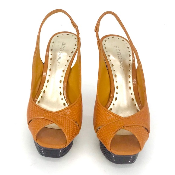 Escarpins BCBGirls Couleur Gris – Taille 7.5, Talons Hauts, Style Mary Jane, Occasion | Chaussures Femme élégantes